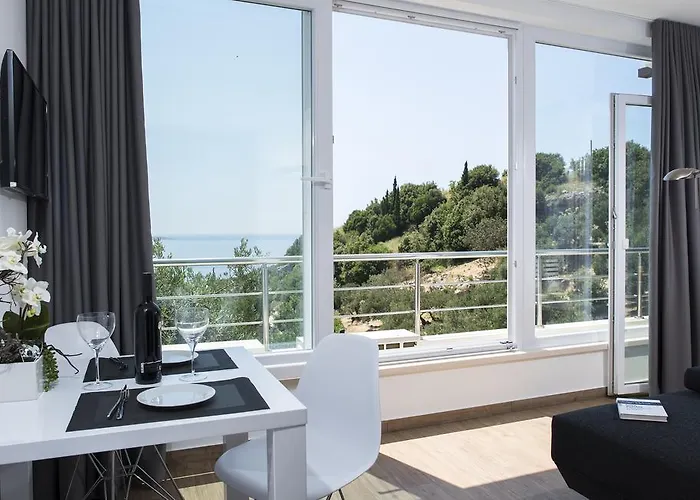 Comfort Zovko Konukevi 4*